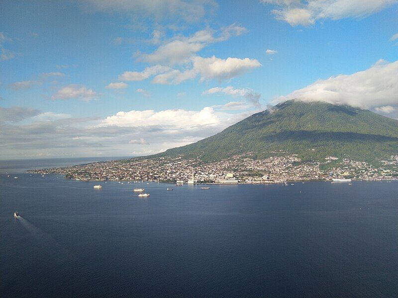 File:Ternate in sight.jpg