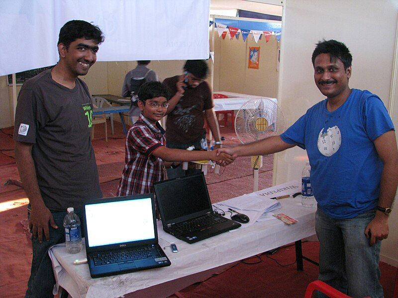 File:Trichy Wikimeetup1 2060.jpg