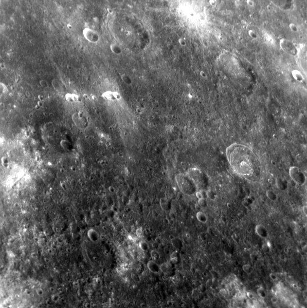 File:Vlaminck crater EN0131771803M.jpg