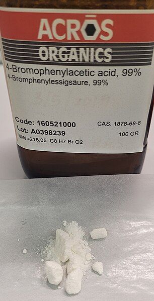 File:4-bromophenylacetic acid sample.jpg