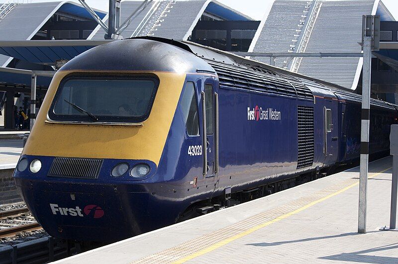 File:43023 at Reading.jpg