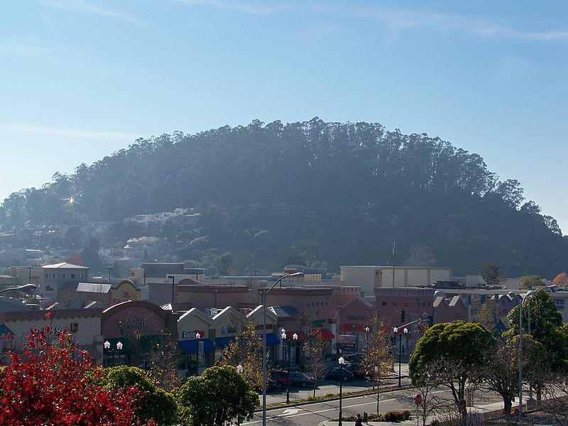 File:AlbanyHill.JPG