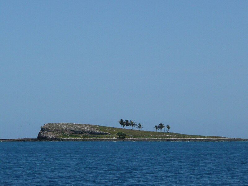 File:Archipel de Abrolhos1.jpg