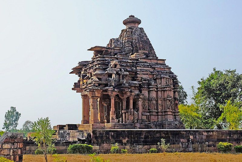 File:Bajramath Temple Gyaraspur.jpg