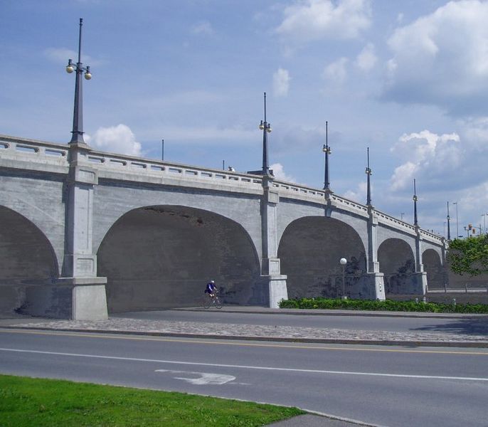 File:Bank Street Bridge.JPG