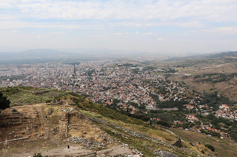 File:Bergama, Turkey.jpg