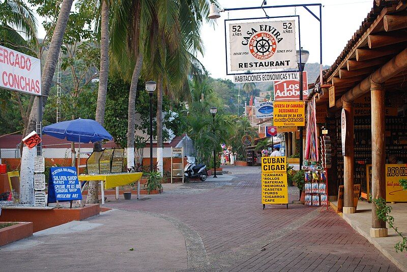 File:Boardwalk1Zihua.JPG