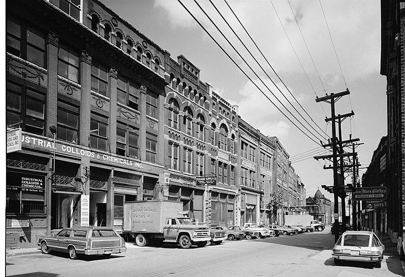 File:Jackson-avenue-warehouses-habs-tn-212.jpg