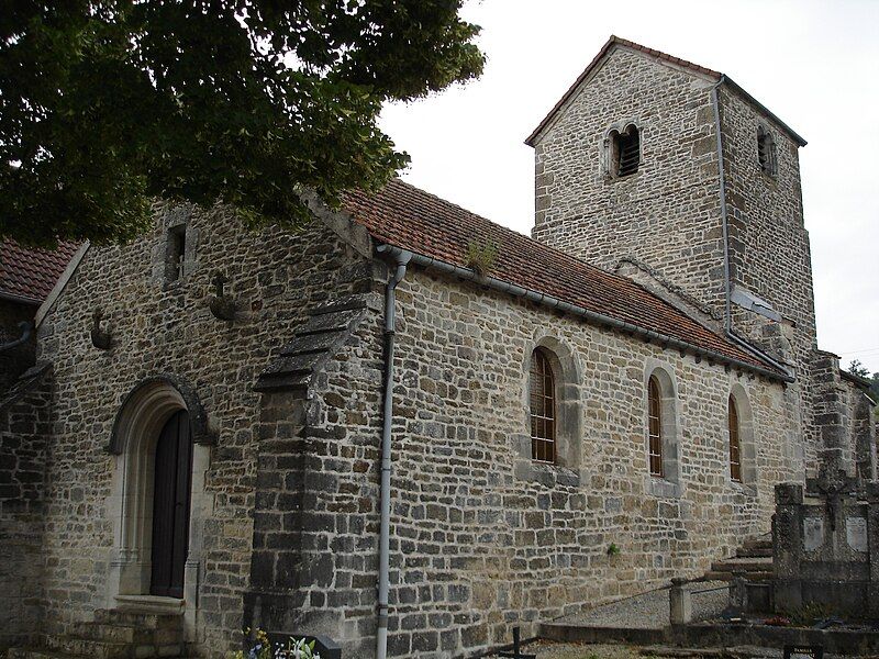 File:L'église de Hâcourt.jpg