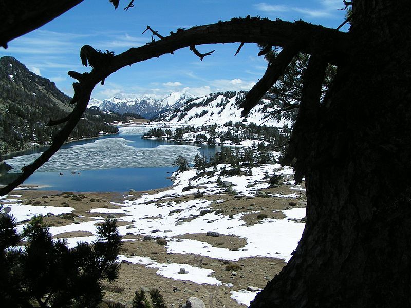 File:Lac d'Aumar.JPG