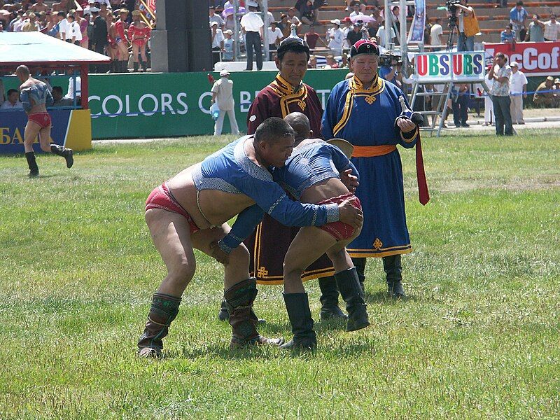 File:Naadam wrestling.jpg