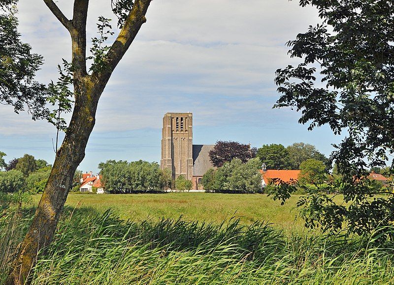 File:Oostkerke R02.jpg