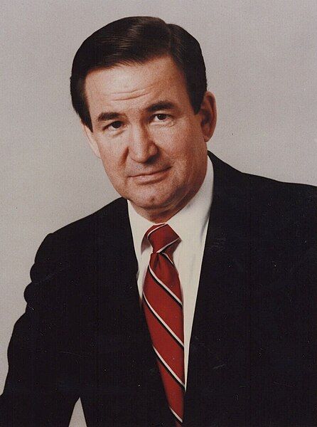 File:Pat Buchanan 1985a.jpg