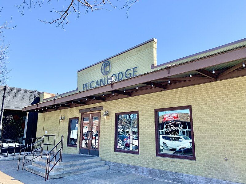 File:Pecan Lodge.jpg