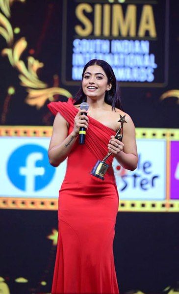 File:Rashmika-snapped-at-SIIMA-Awards.jpg