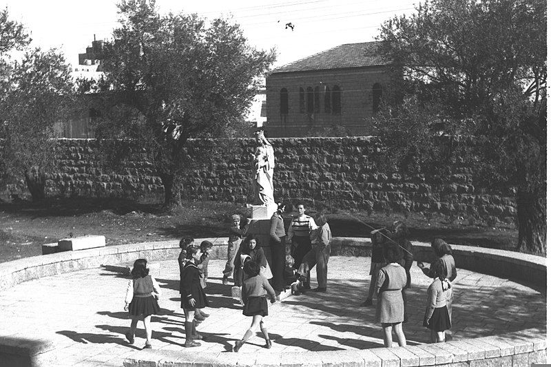 File:Ratisbonne convent1949.jpg