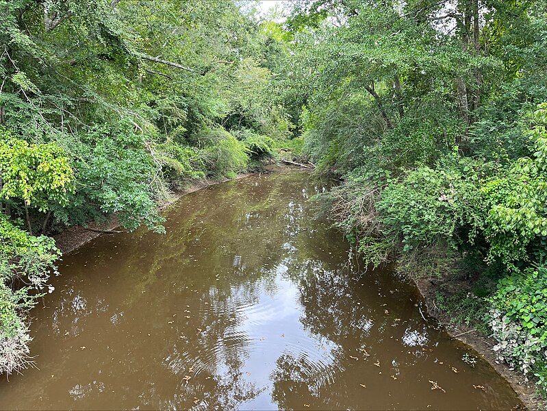 File:Tarlow Creek.jpg