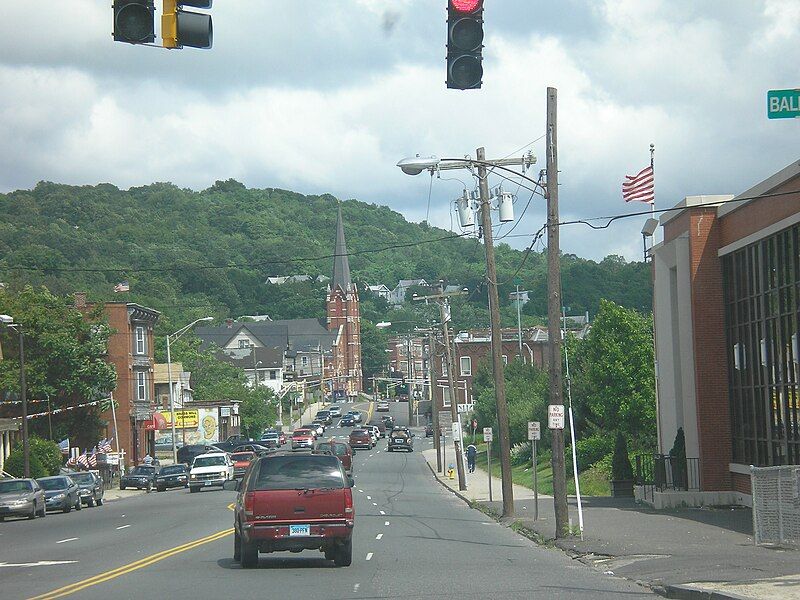 File:Waterbury street view.JPG