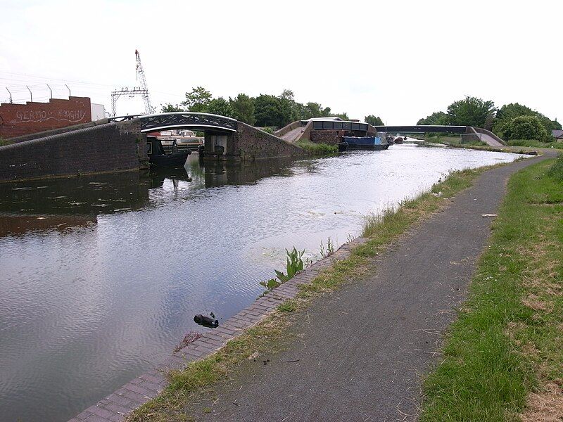 File:Watery Lane Junction.jpg