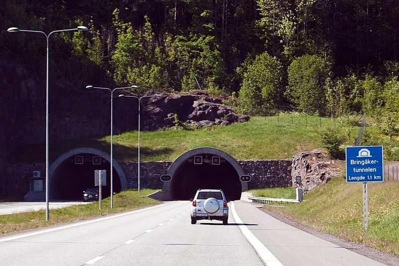 File:BringåkertunnelenE18.jpg