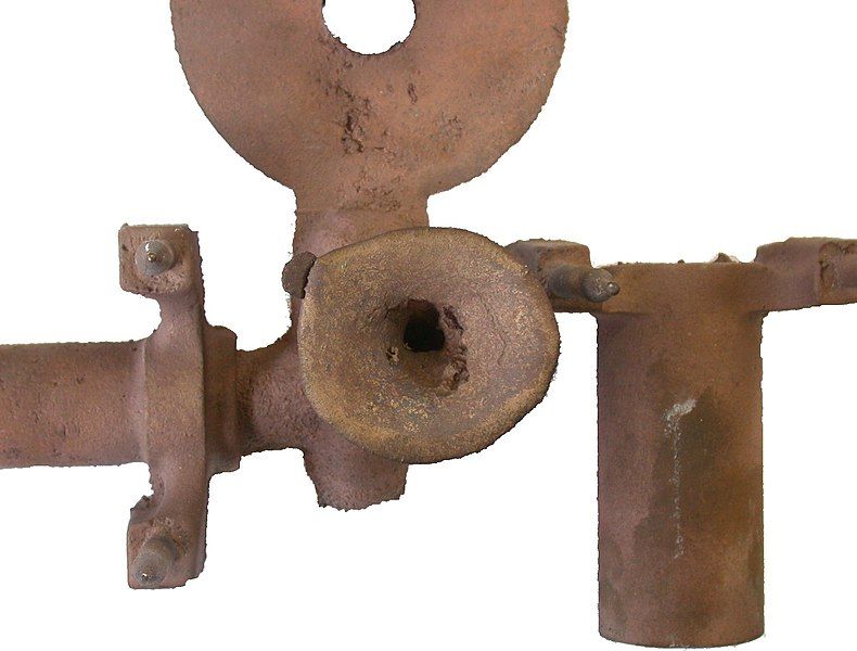 File:BronzeSprueShrinkage.jpg