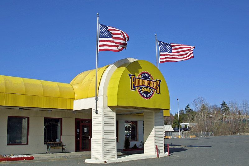 File:Fuddruckers 2001.jpg