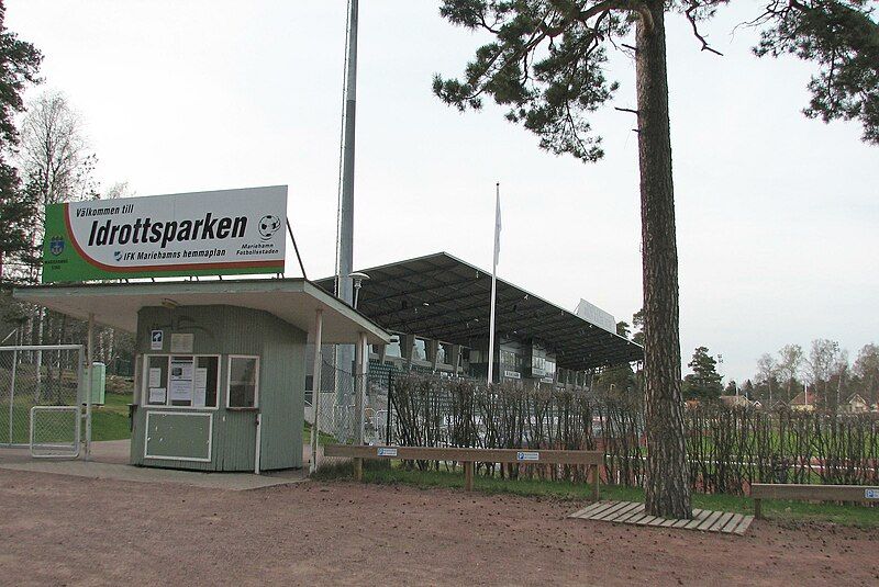 File:Mariehamn-idrottsparken.jpg