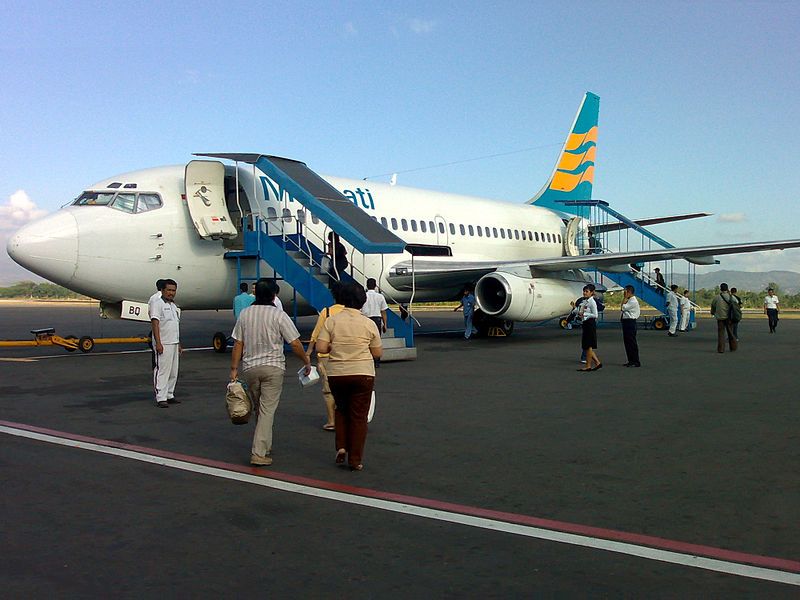 File:Merpati732.jpg