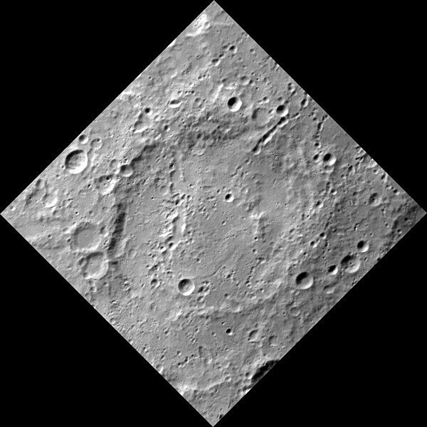 File:Riemenschneider crater EN0259386265M.jpg