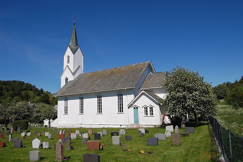 File:Sæbø kirke.jpg