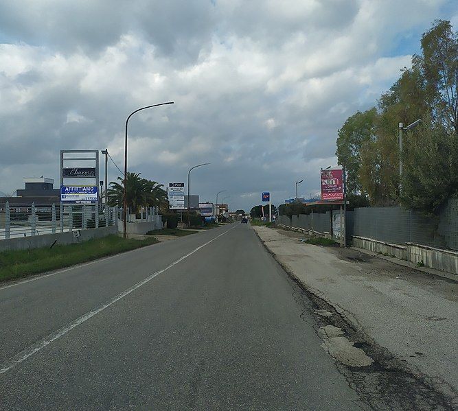 File:SS7 (Benevento).jpg