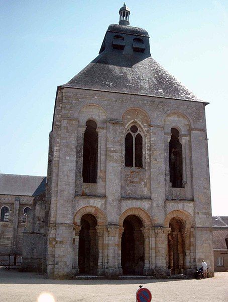 File:Saint-Benoît-sur-Loire.jpg