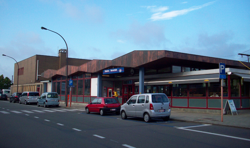 File:Station Herentals (2009).png