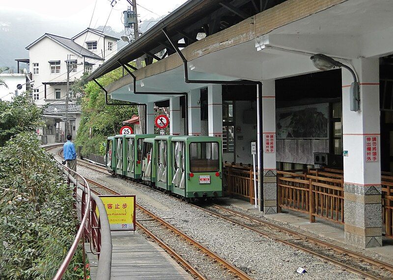 File:Wulai Scenic Train.jpg