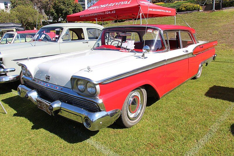 File:1959 Fairlane 500==.JPG