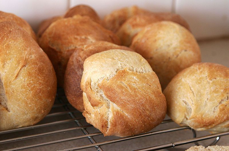 File:Bread rolls.jpg