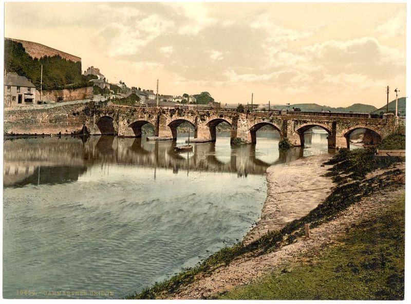 File:Bridge Carmarthen Wales.jpg