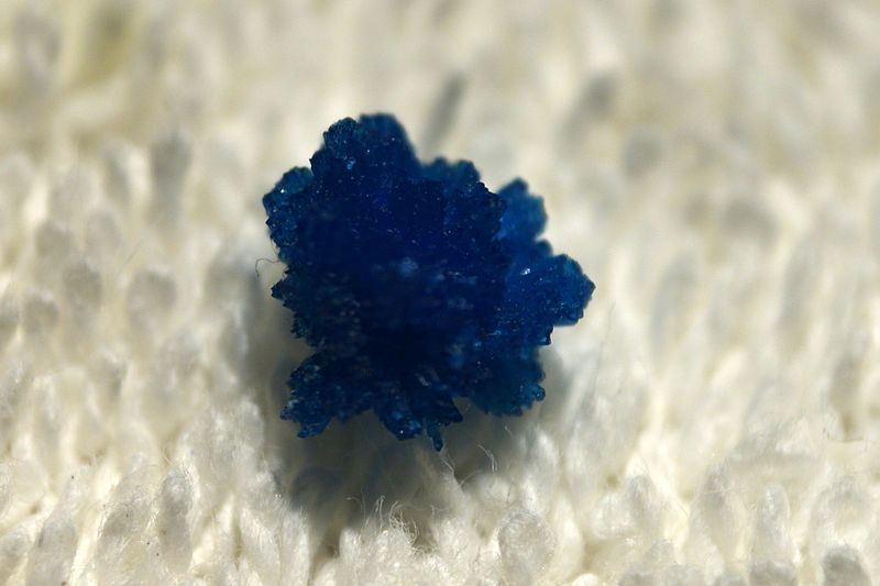 File:Cavansite1.JPG