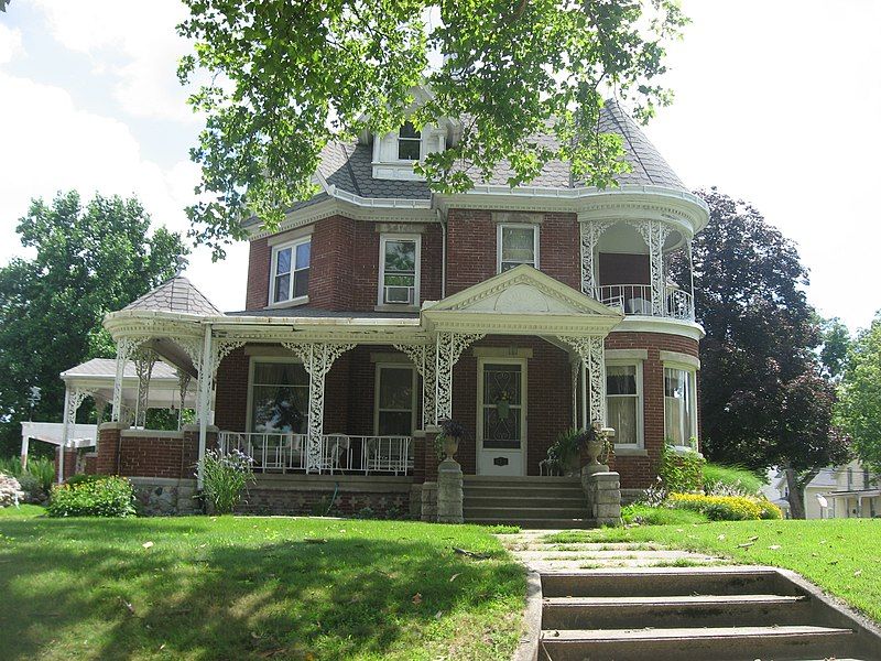 File:Dietrich-Bowen House.jpg