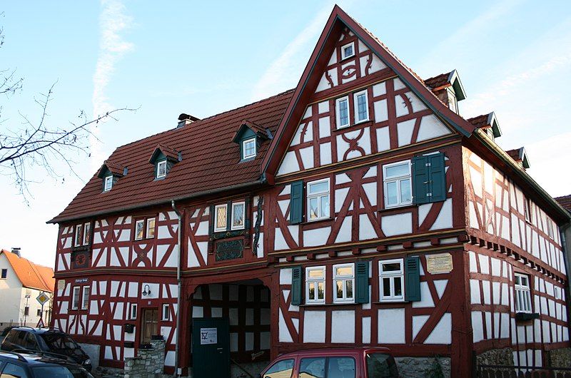 File:Erbach Bürgermeisterhaus.jpg