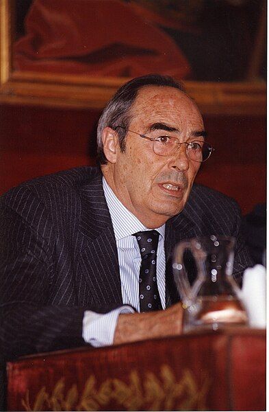 File:Francisco Yndurain.jpg