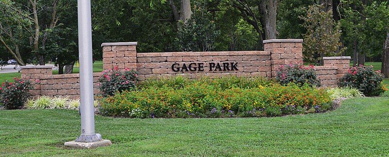 File:Gage Park sign.jpg