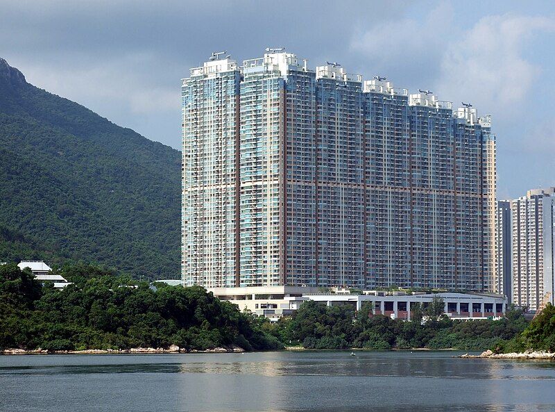 File:HK LakeSilver 2011.JPG