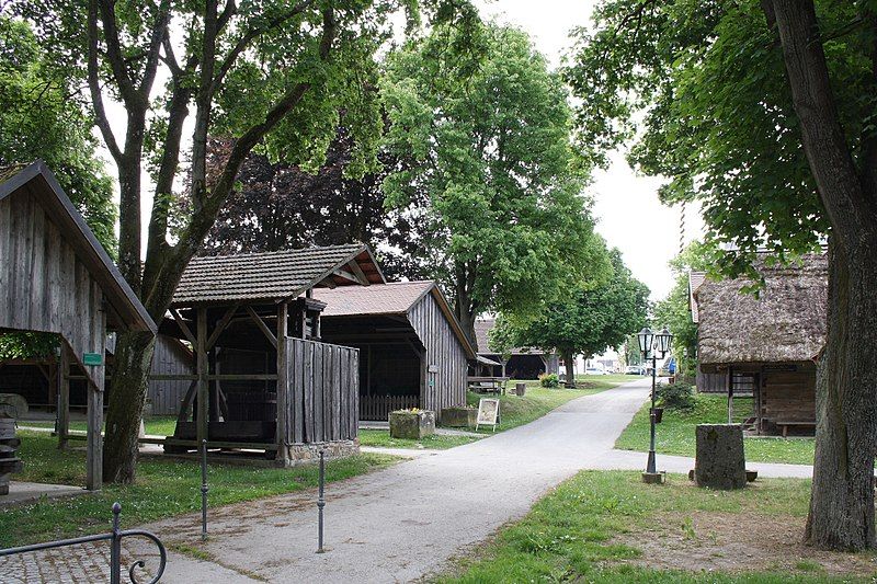 File:Haag Freilichtmuseum.JPG