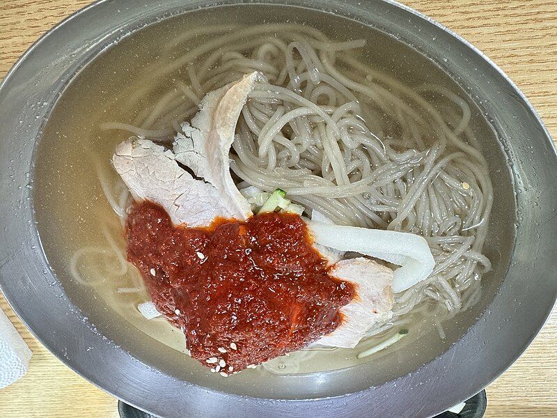 File:Naeho Naengmyeon 02.jpg