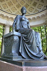 Maria Feodorovna, sculpture set in Rossi Pavilion in Pavlovsk Park (1913)