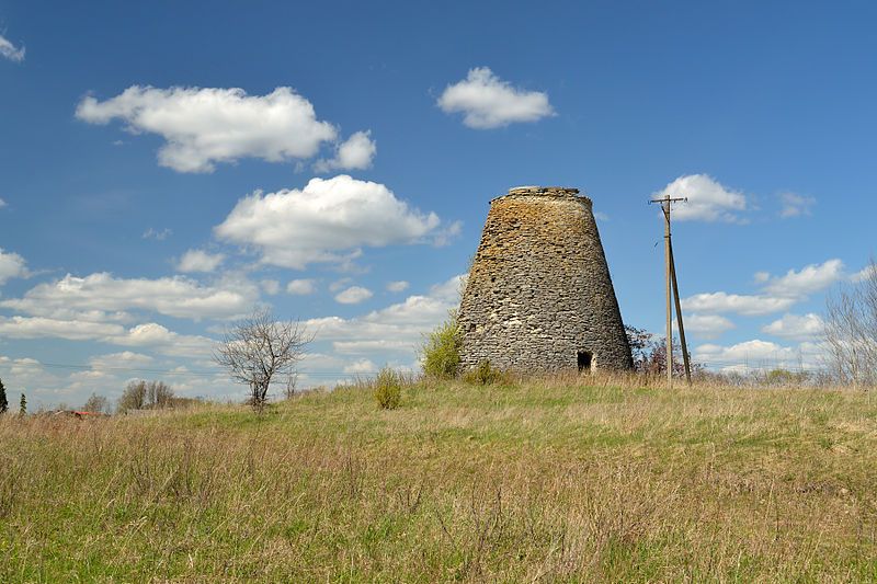 File:Purdi mõisa tuuleveski.jpg