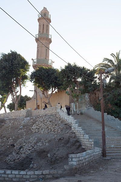 File:SamalutOldMosqueEast.jpg