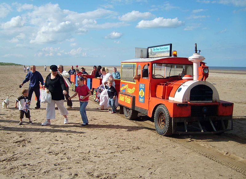 File:Sand-train, Mablethorpe.jpg