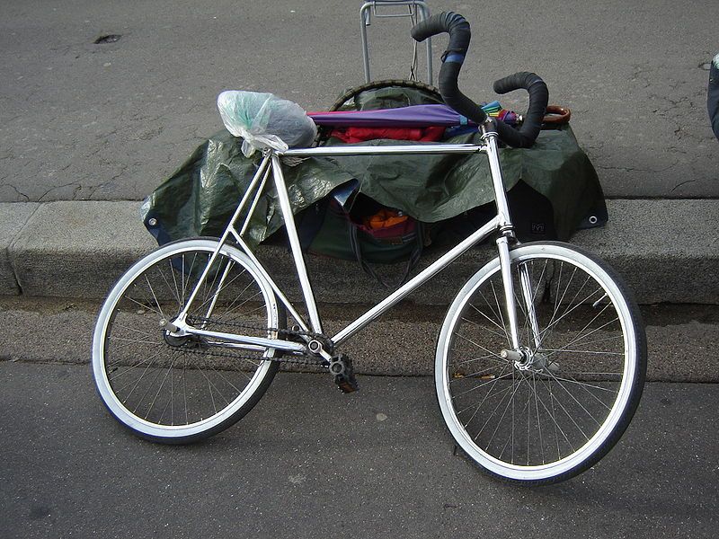 File:Stunt-bicycle-Paris.JPG